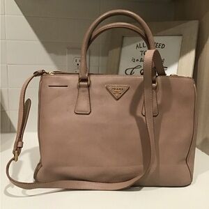 Prada saffiano Galleria 2 way bag
